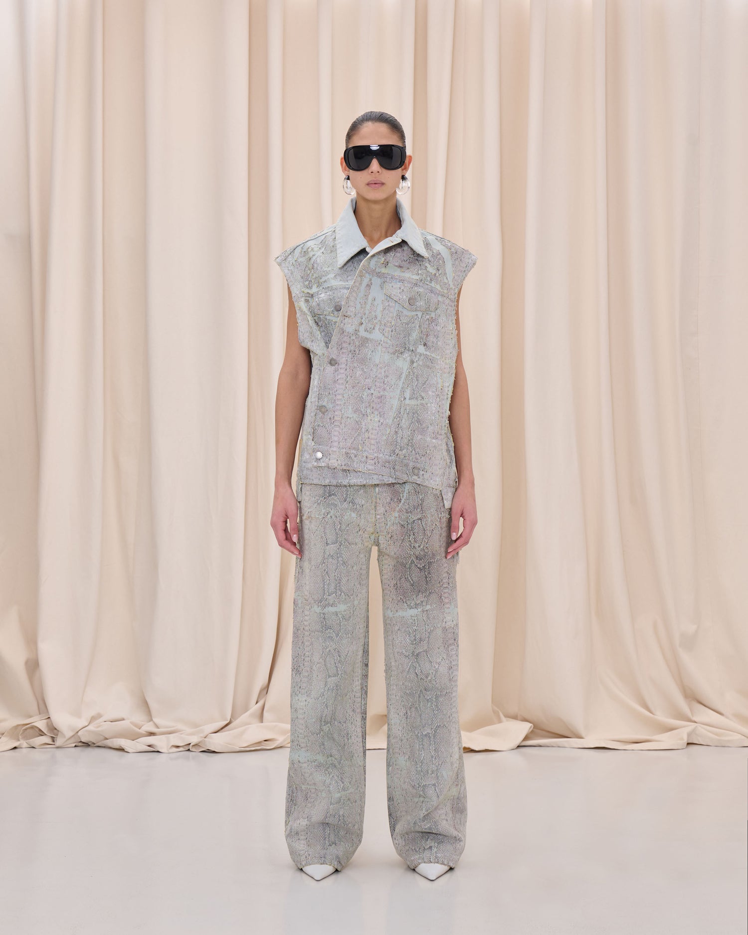 JANETTE GILET // SNAKE