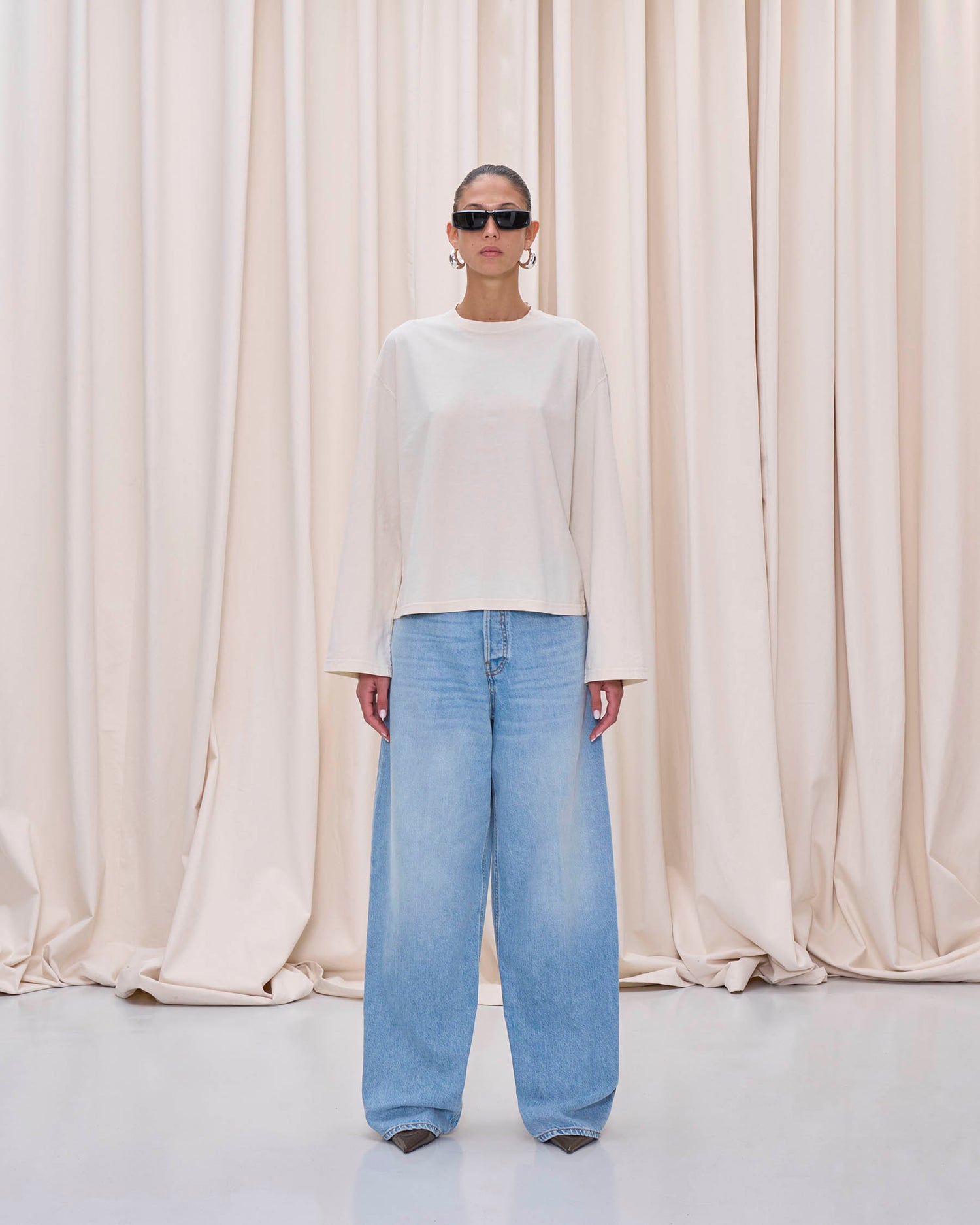 LIV T-SHIRT // BUTTER