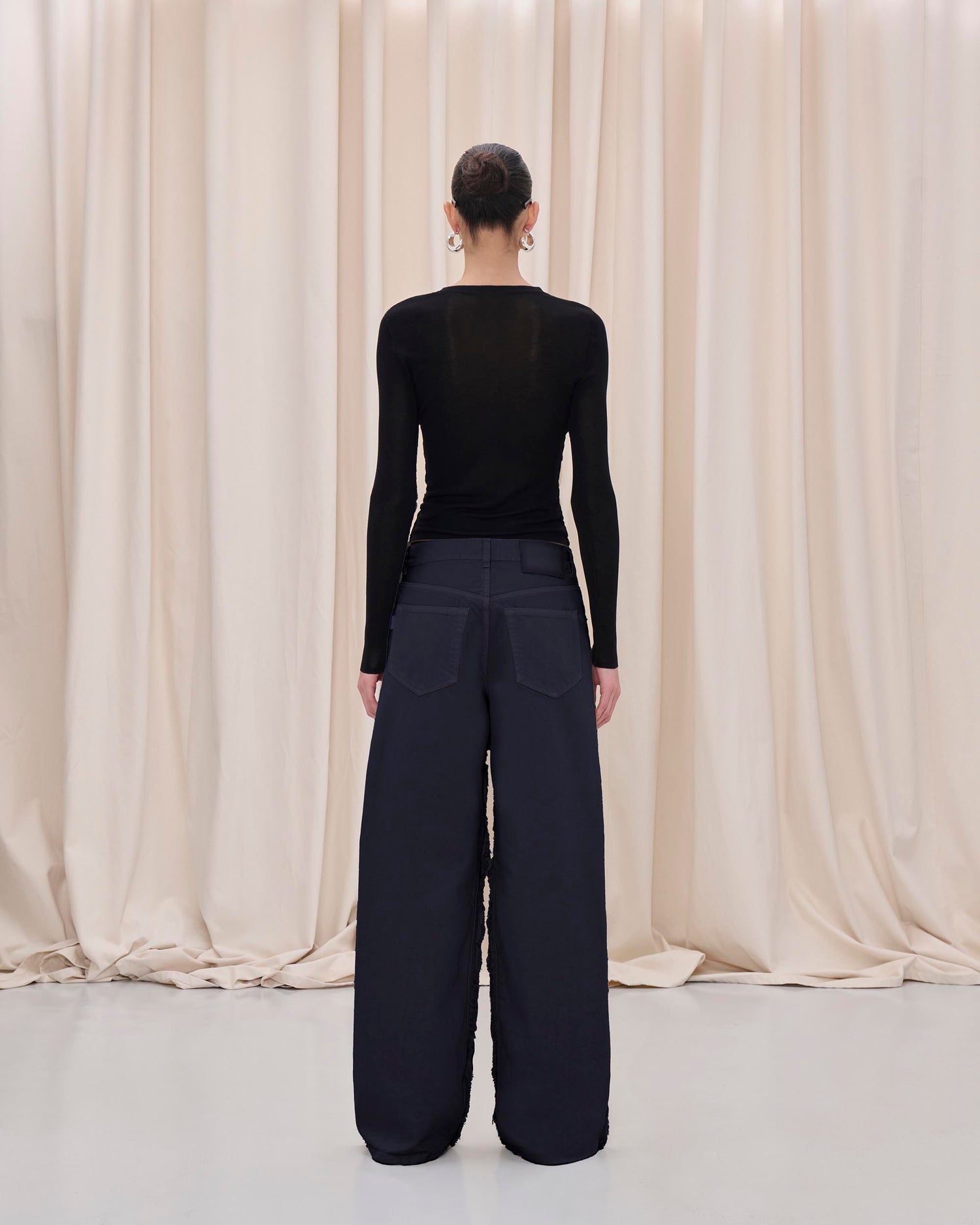 BONNIE SATIN BULL DENIM // CARBON