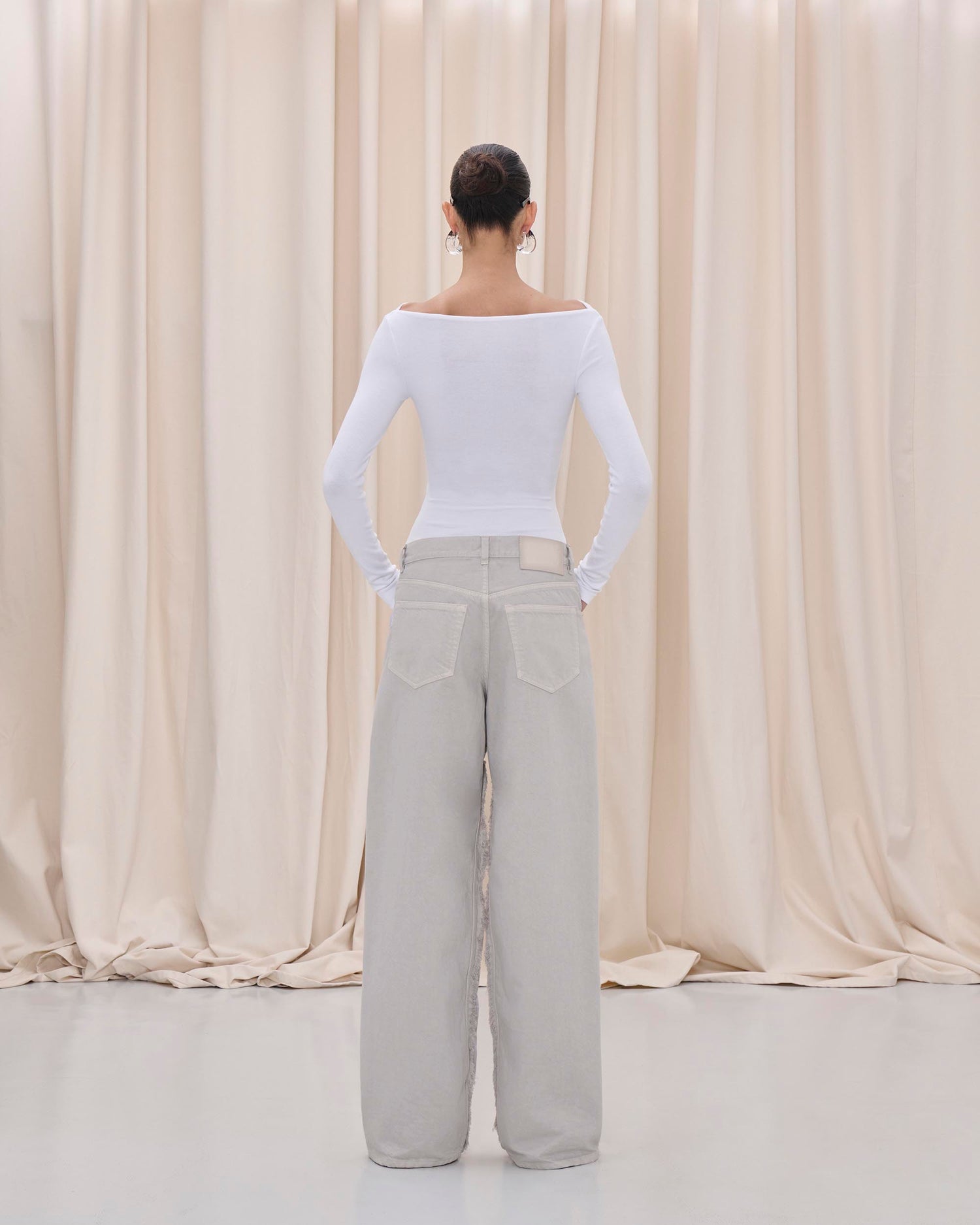 BONNIE SATIN BULL DENIM // WIND GREY