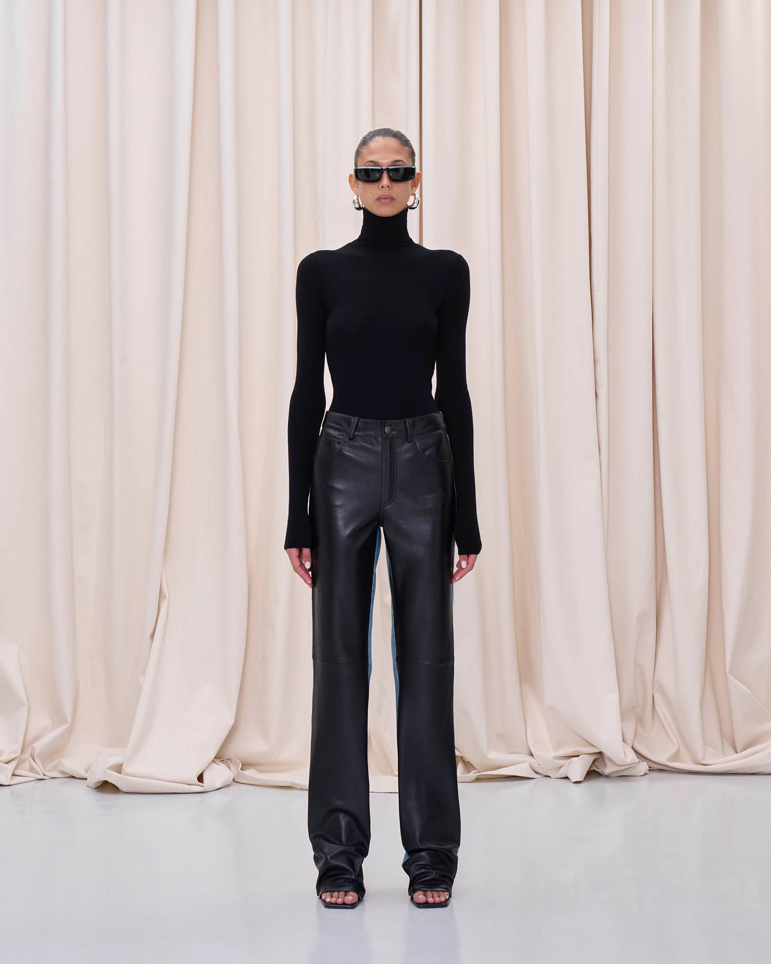 STAR DENIM & LEATHER // BLACK / AUTHENTIC DARK WASH