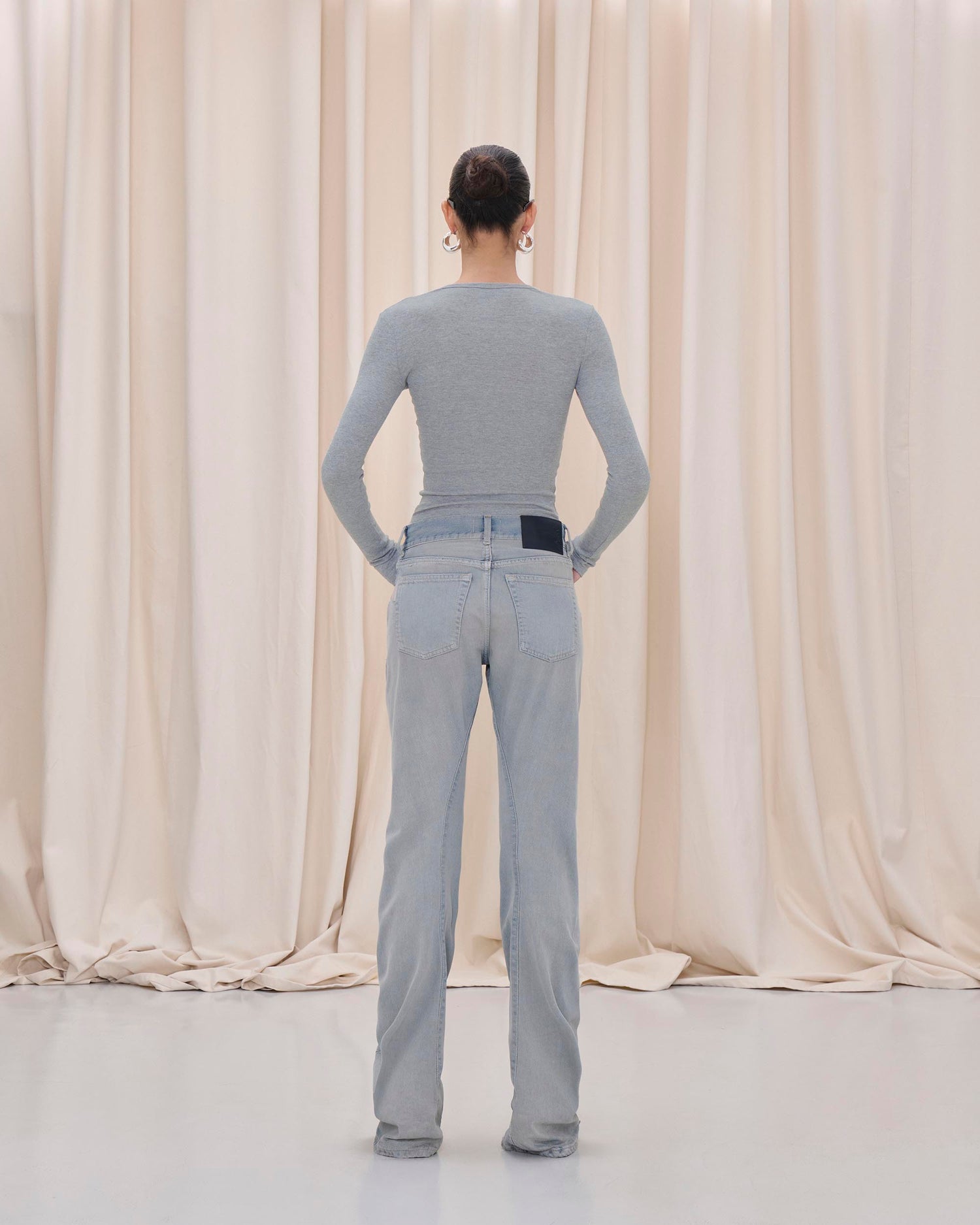 GERY DENIM // LIGHT SPACE