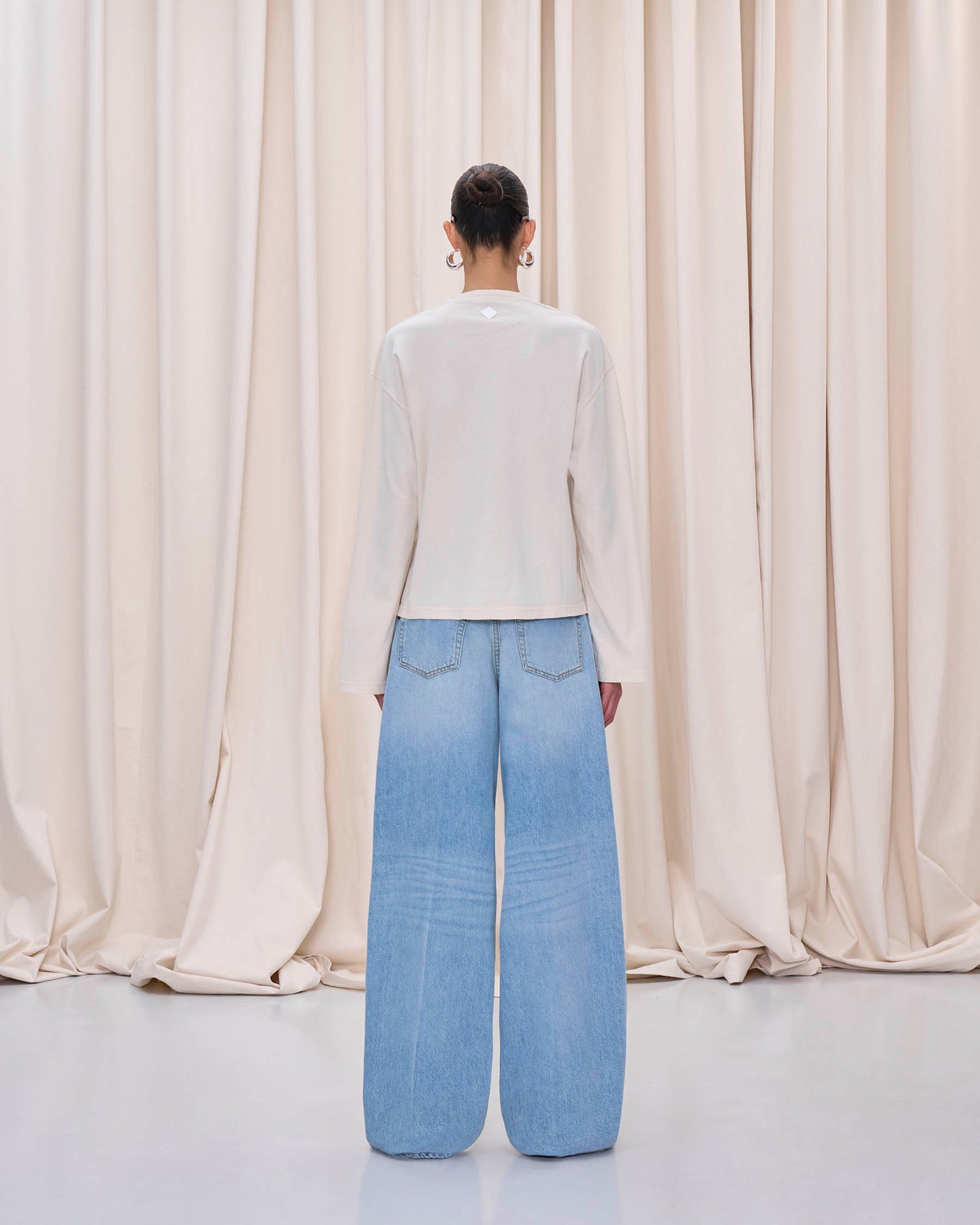 LIV T-SHIRT // BUTTER