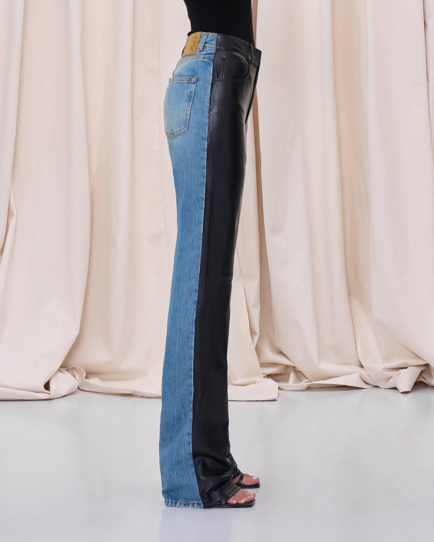 STAR DENIM & LEATHER // BLACK / AUTHENTIC DARK WASH