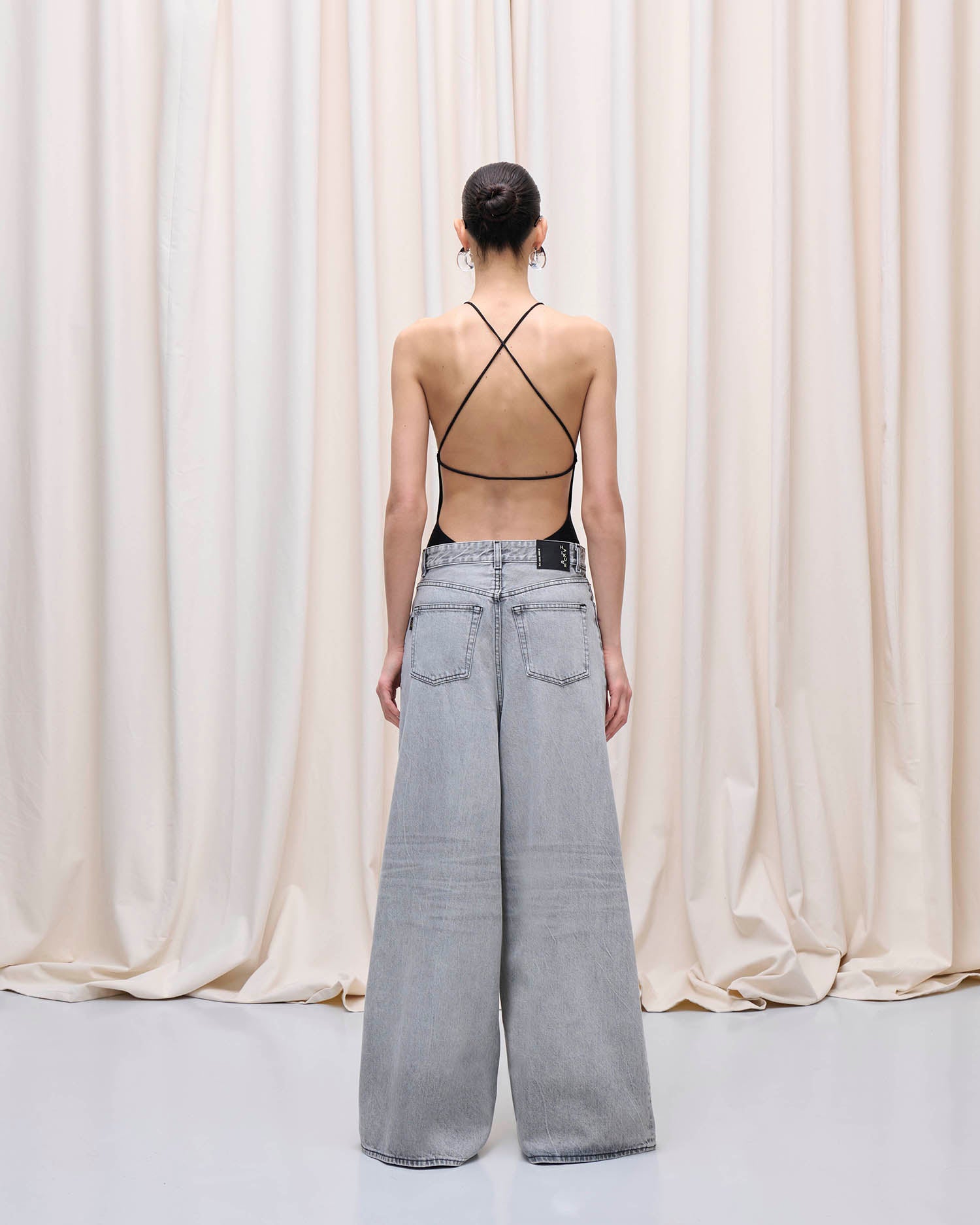 BIG BETHANY DENIM // FOG GREY