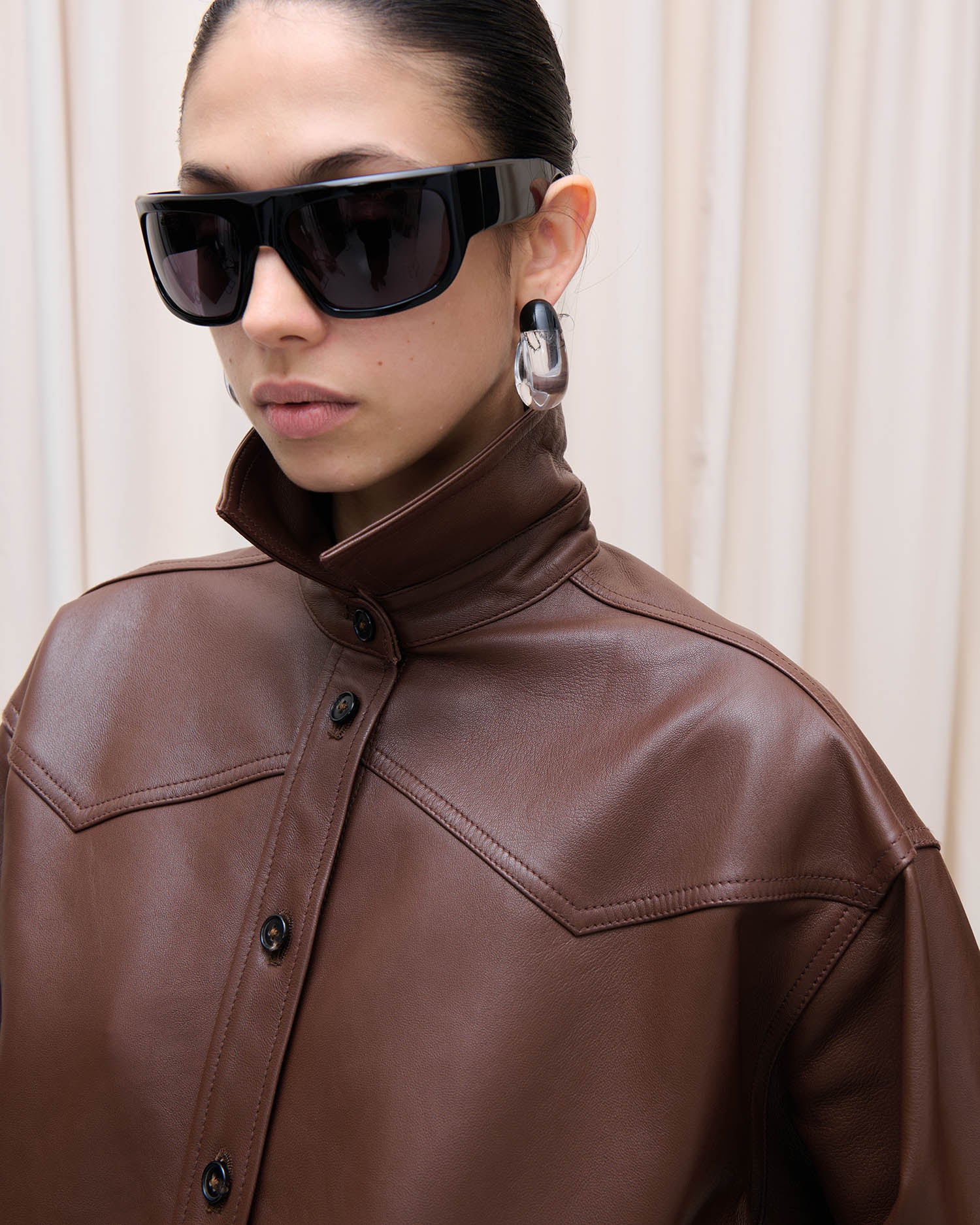 BELTY LEATHER SHIRT // CHOCOLATE