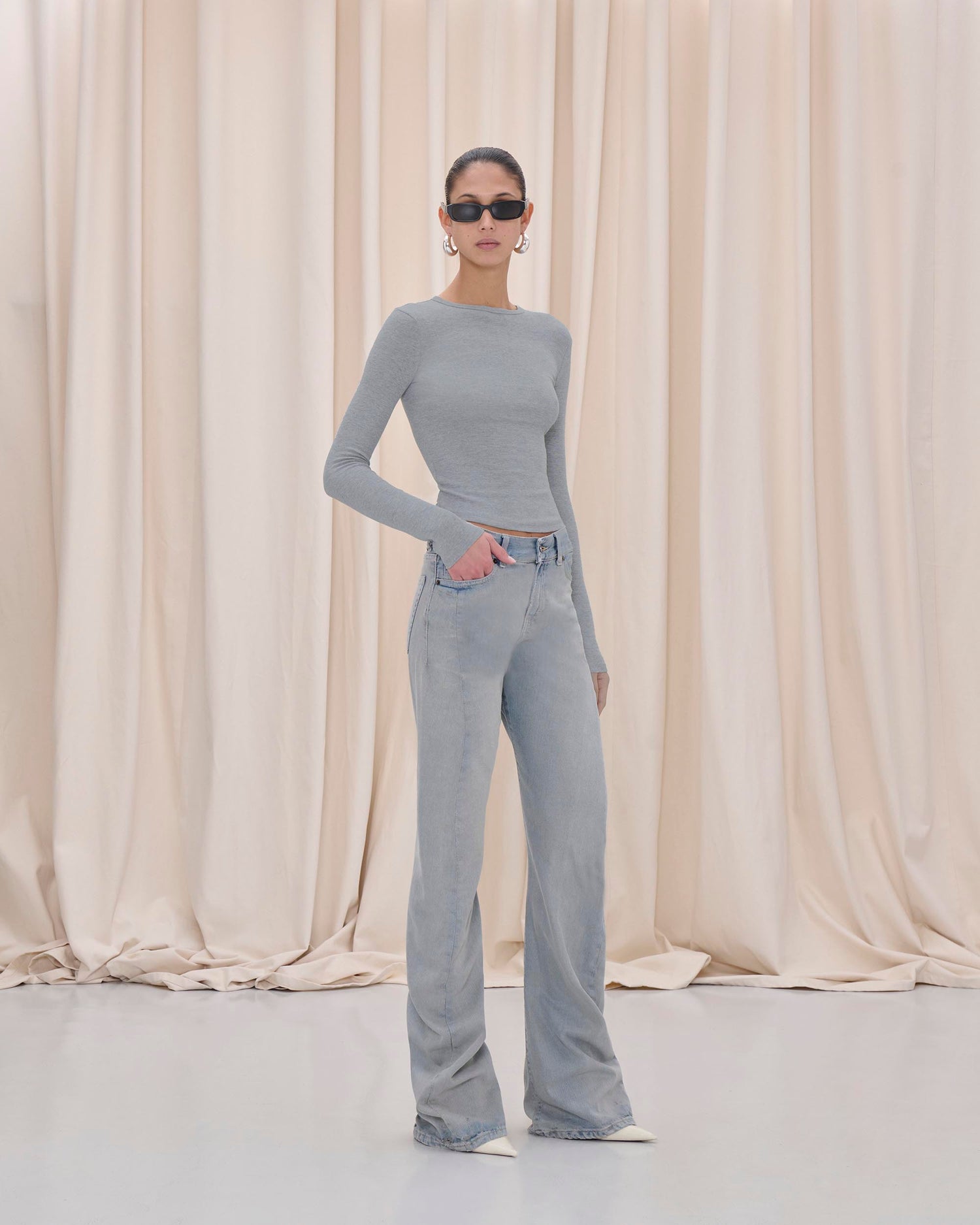 GERY DENIM // LIGHT SPACE