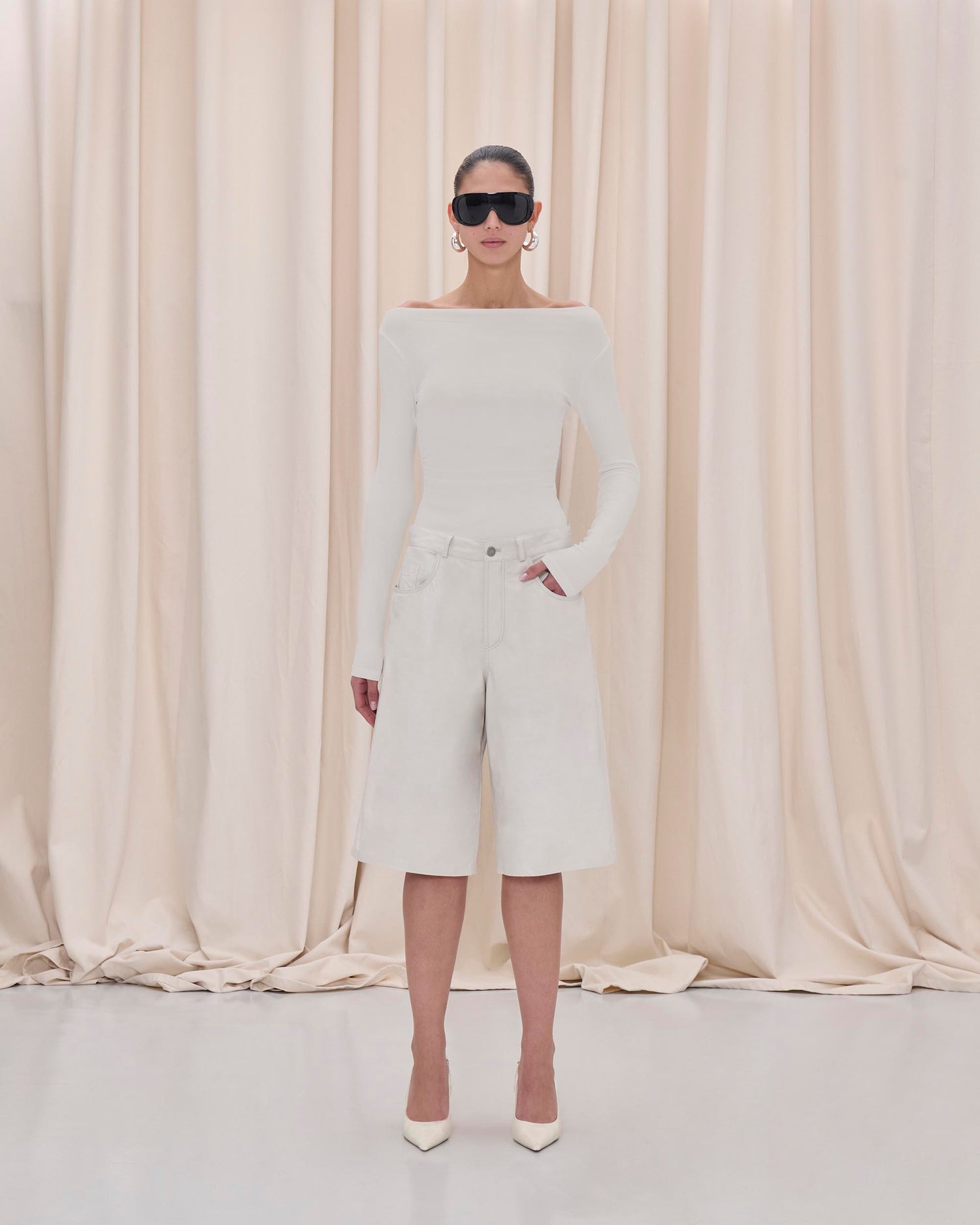 NEW BECKY WRINKLED BERMUDA // WHITE