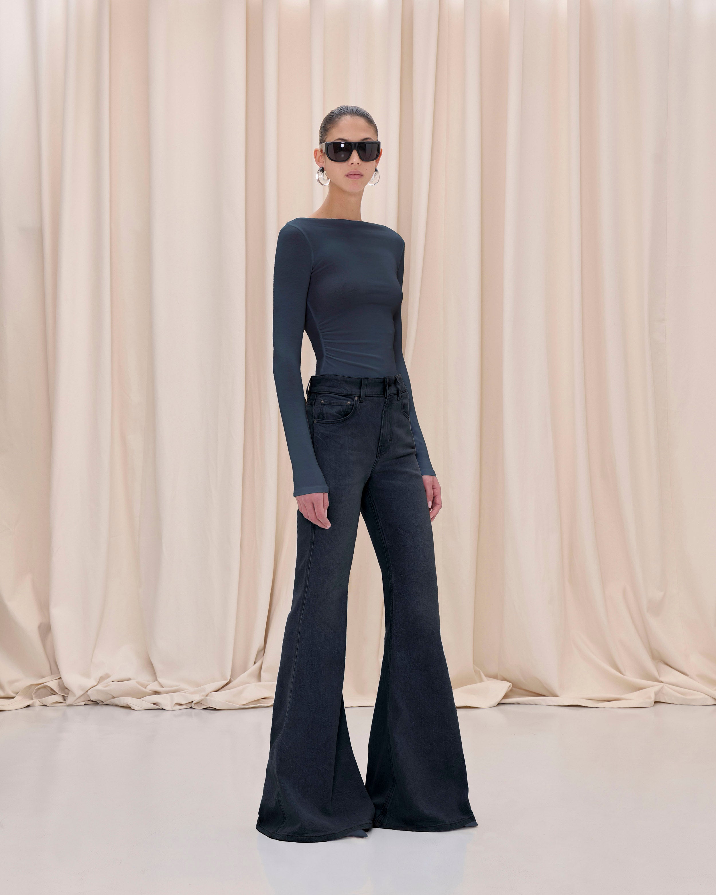 FARRAH DENIM // BLACK MOON – Haikure