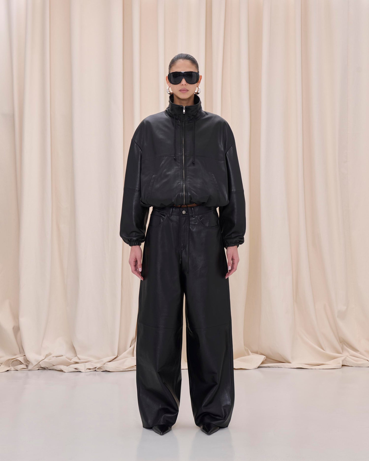 JORDAN NAPPA BOMBER // BLACK