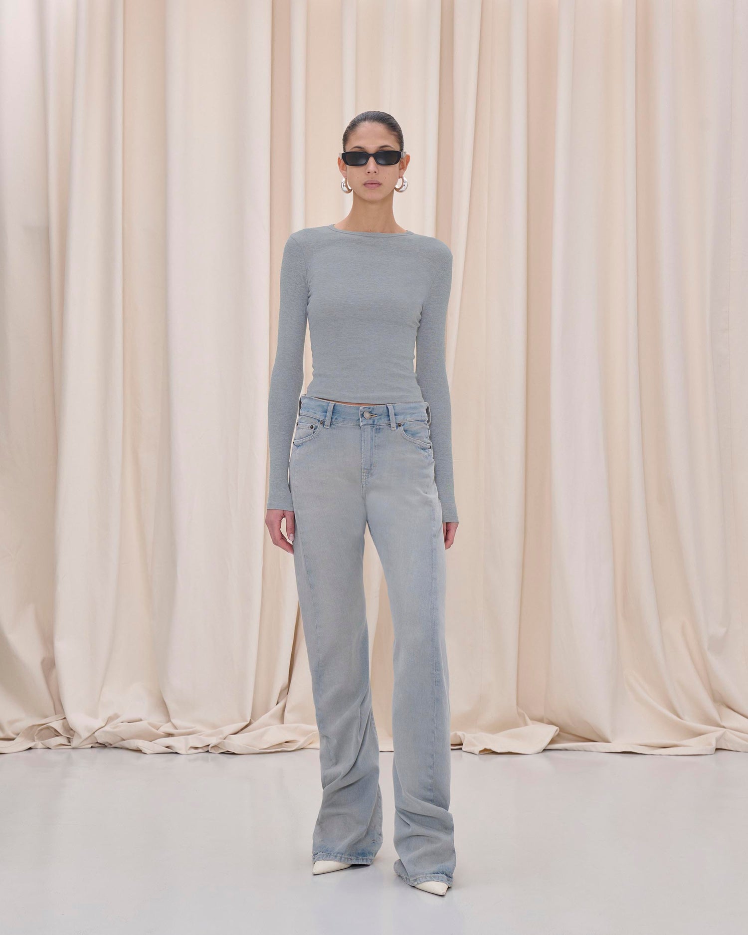 GERY DENIM // LIGHT SPACE