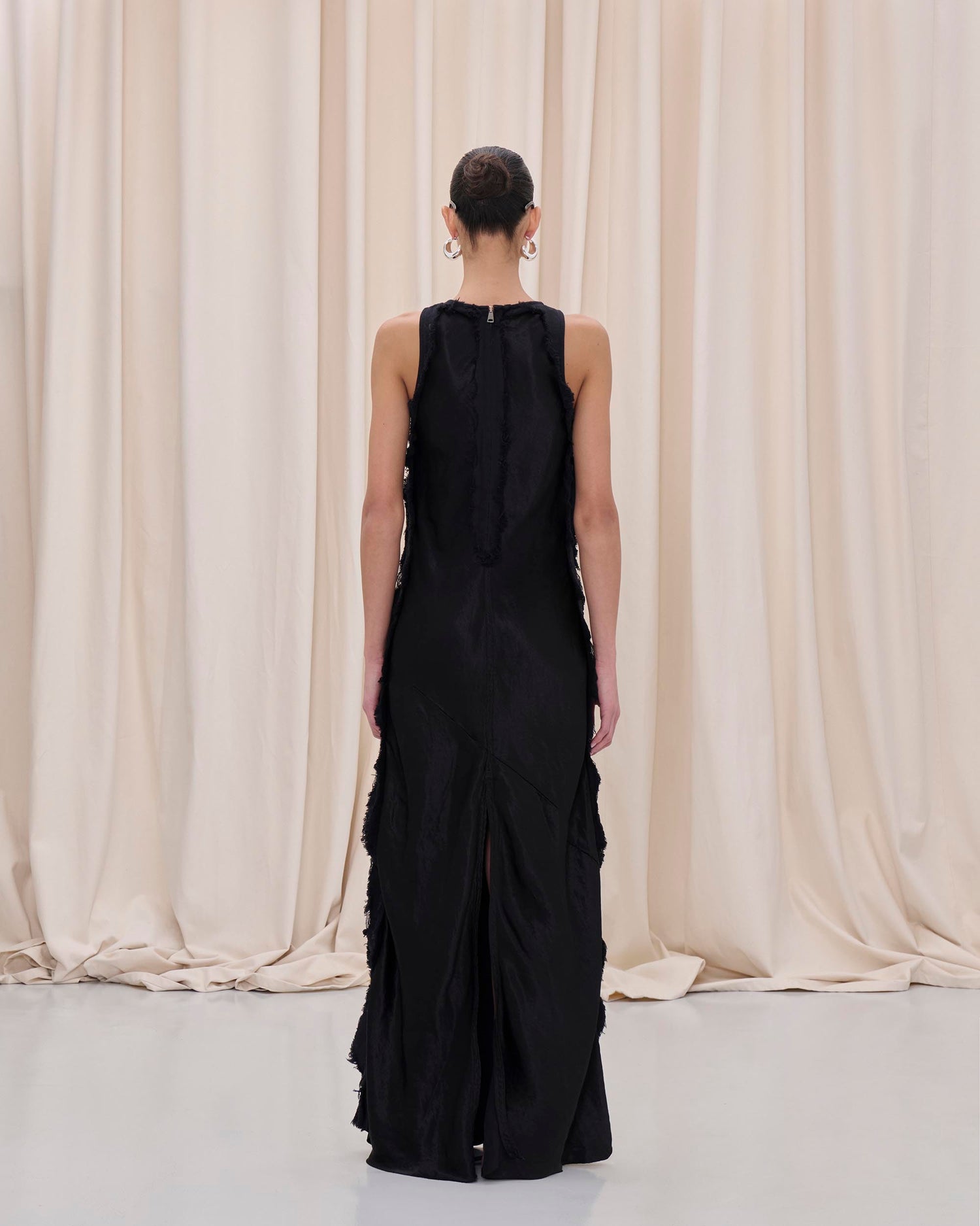 TOTO SATIN BULL DRESS // CARBON