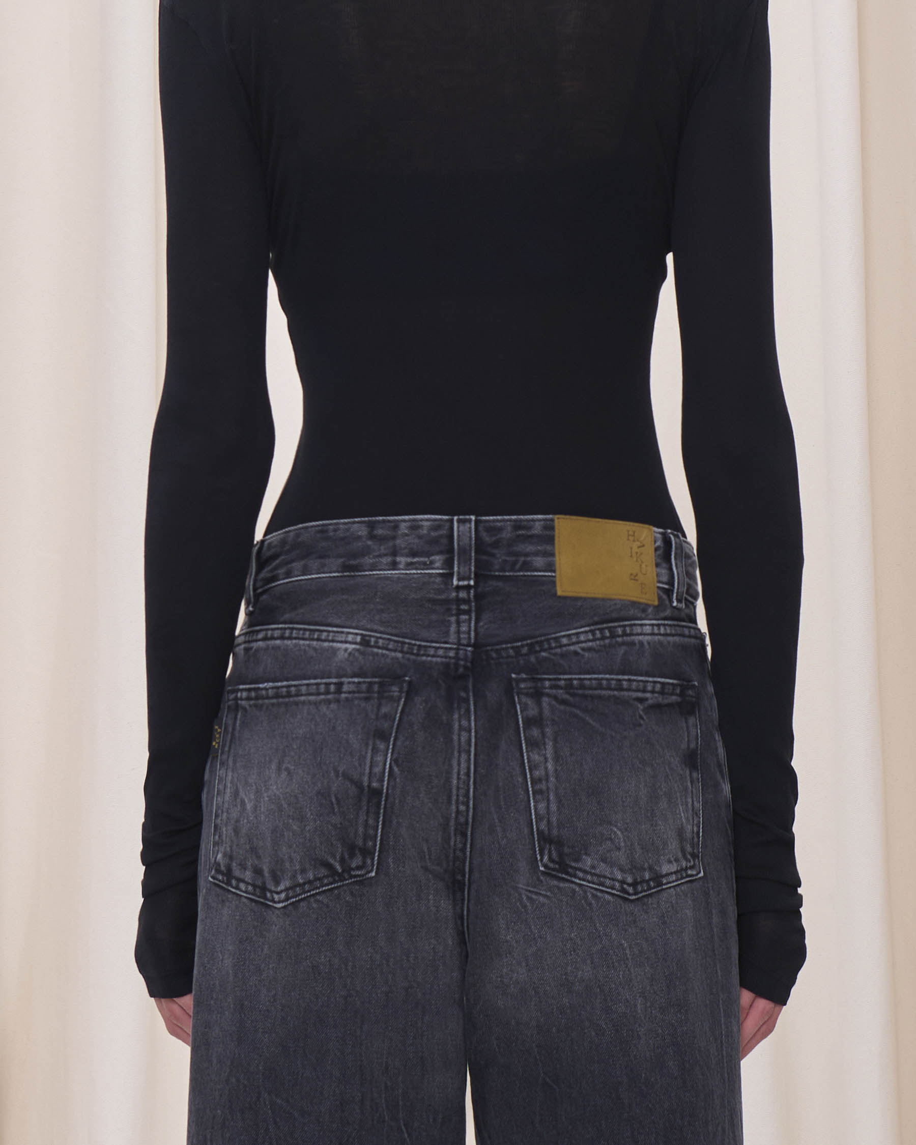 定価4.5万　HAIKURE ブラックデニム　デニムパンツ　BETTY BETTY DENIM // SPIDER BLACK – Haikure