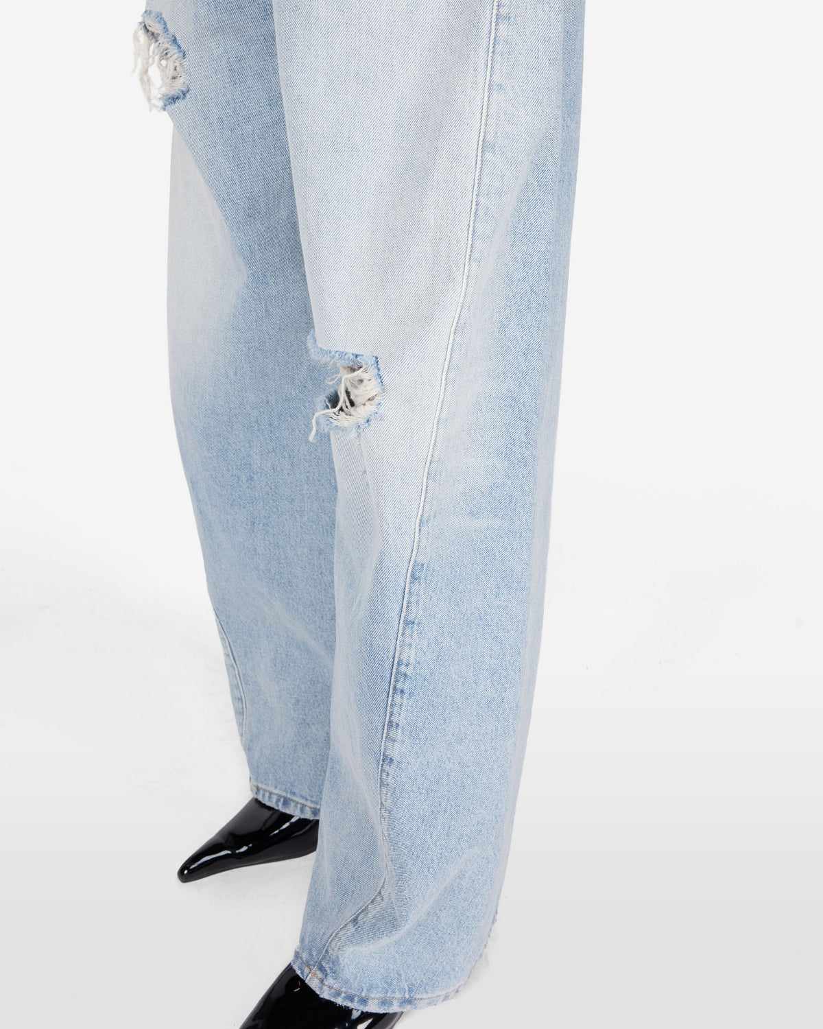 CLYDE BROKEN DENIM JEANS // MARFA BLUE