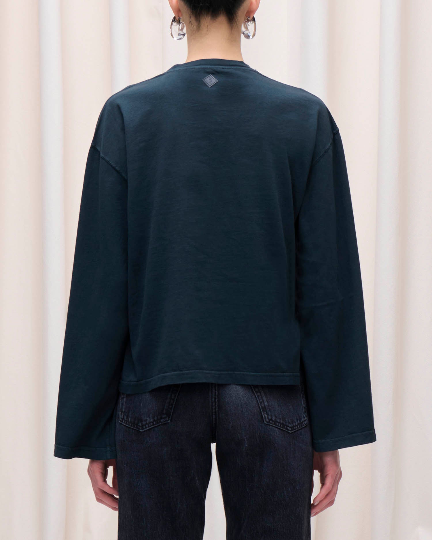 LIV T-SHIRT BLACK // BLACK